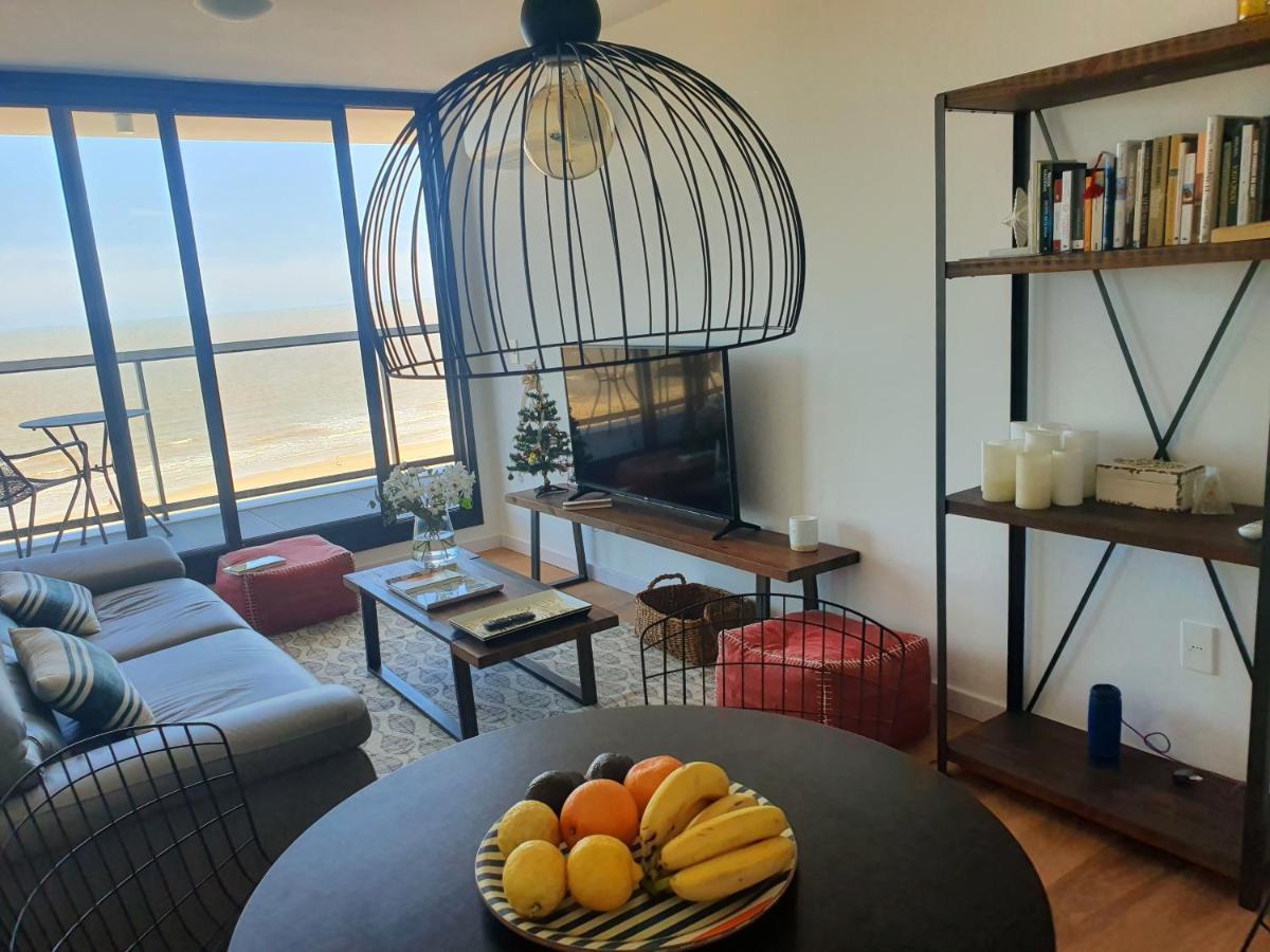 Modern Apartment First Line Beach Montevideo Uy Exterior foto